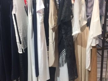 深圳品牌折扣批發 服裝、鞋帽、箱包、日用品低價走份新模式解析